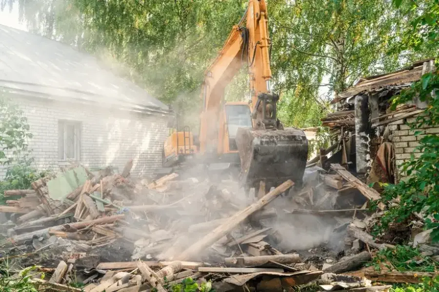 How Demolition Services Can Streamline Your Remodeling Project Roselle, IL